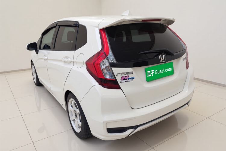Used Honda Fit 2018 1.5L Manual Comfort Version Exterior 3