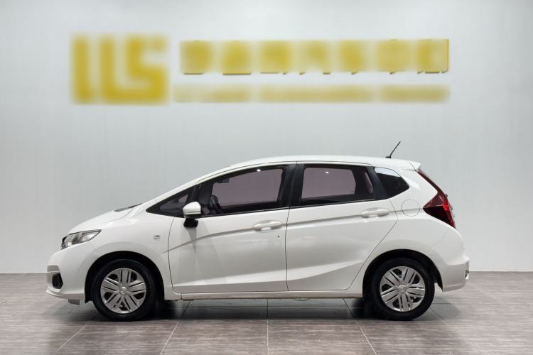 Used Honda Fit 2018 1.5L CVT Comfort Version Exterior 3