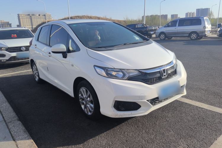 Used Honda Fit 2018 1.5L CVT Comfort Sunroof Version Exterior 3