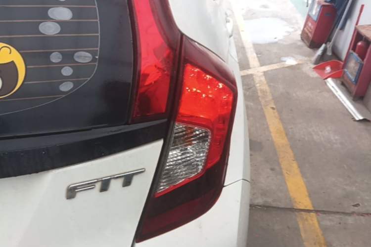 Used Honda Fit 2018 1.5L CVT Comfort Version Exterior 3