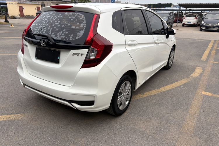 Used Honda Fit 2018 1.5L CVT Comfort Version Exterior 3