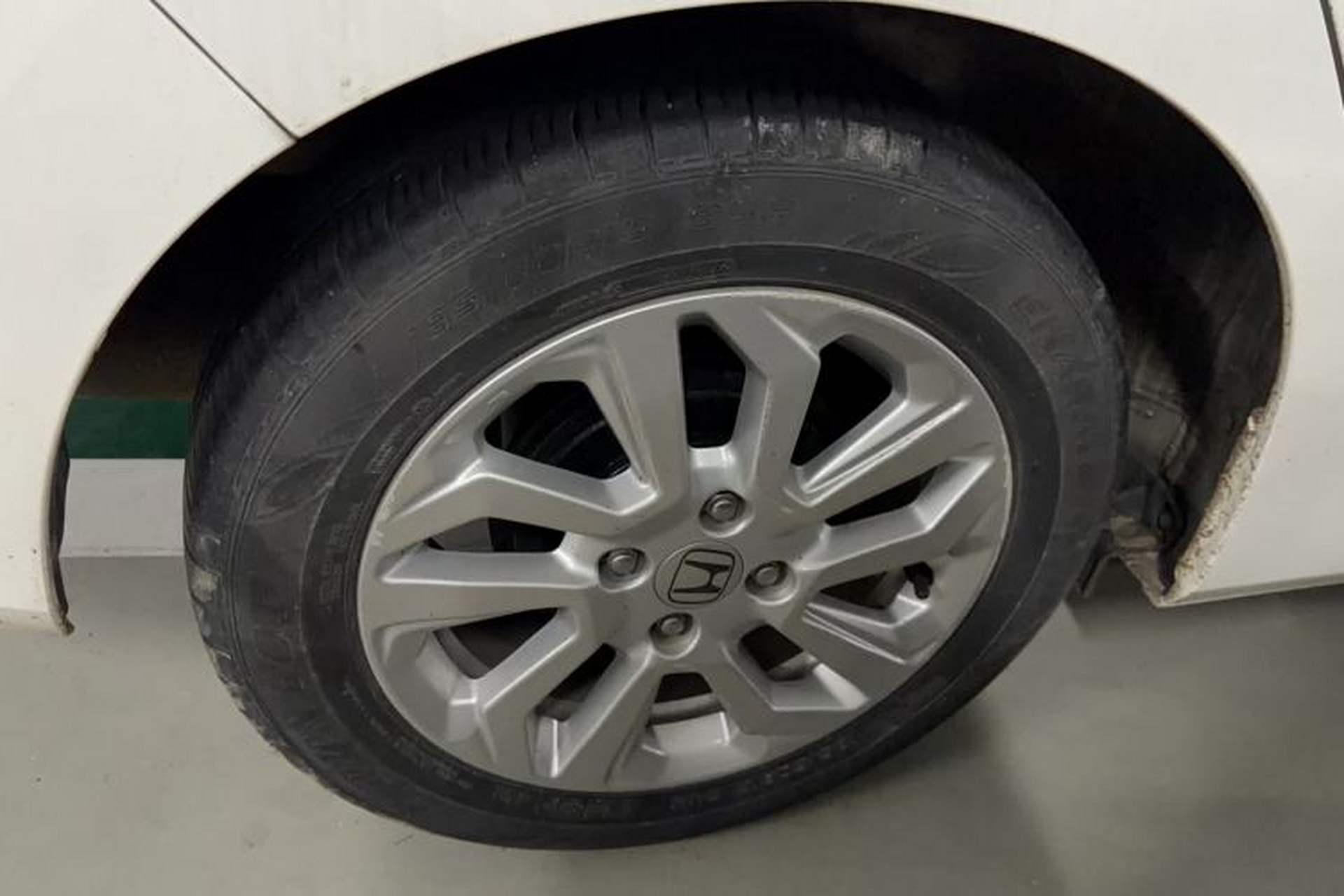 Used Honda Fit 2018 1.5L CVT Comfort Sunroof Version Exterior 3