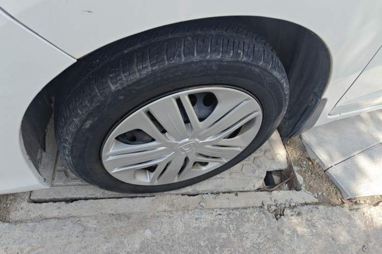Used Honda Fit 2018 1.5L CVT Comfort Version Exterior 4