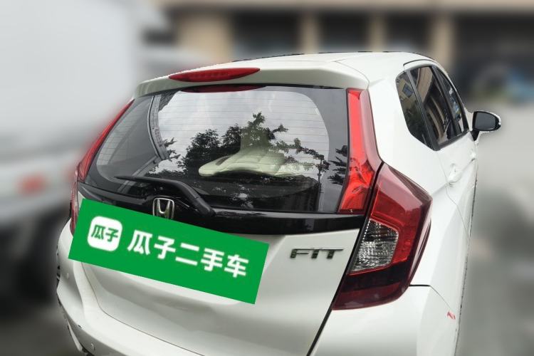 Used Honda Fit 2018 1.5L CVT Comfort Sunroof Version Exterior 4