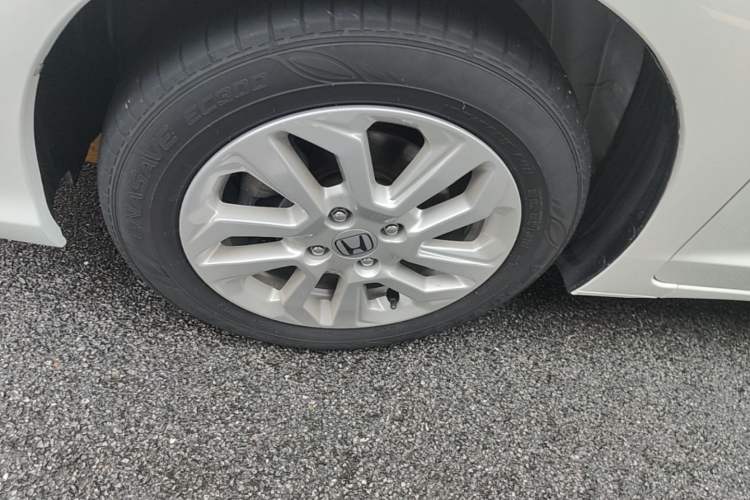 Used Honda Fit 2018 1.5L CVT Comfort Sunroof Version Exterior 4