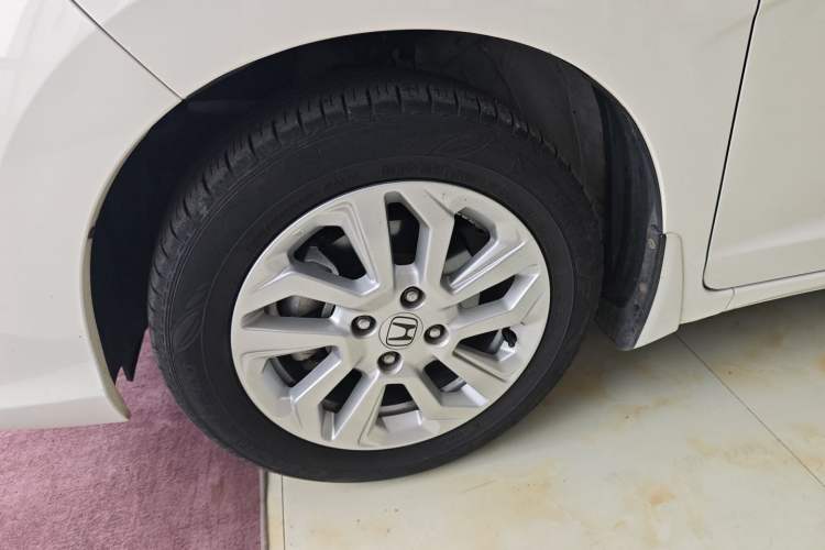 Used Honda Fit 2018 1.5L CVT Comfort Sunroof Version Exterior 4
