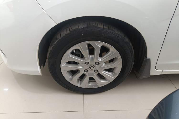Used Honda Fit 2018 1.5L CVT Comfort Sunroof Version Exterior 4