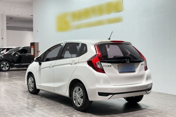 Used Honda Fit 2018 1.5L CVT Comfort Version Exterior 4