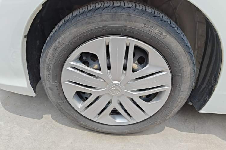 Used Honda Fit 2018 1.5L Manual Comfort Version Exterior 4