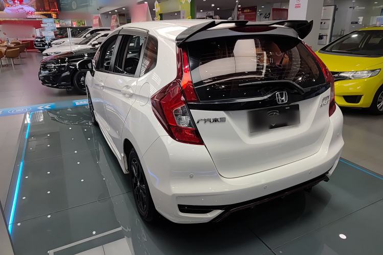 Used Honda Fit 2018 1.5L CVT Trendy Sports Edition Exterior 4