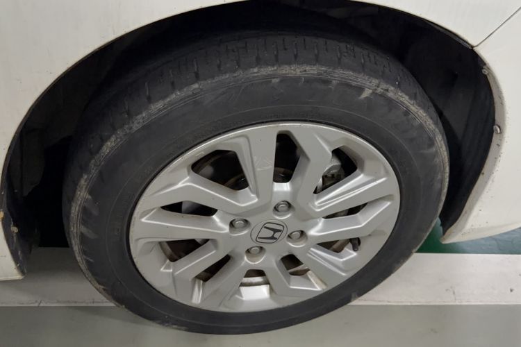 Used Honda Fit 2018 1.5L CVT Comfort Sunroof Version Exterior 4