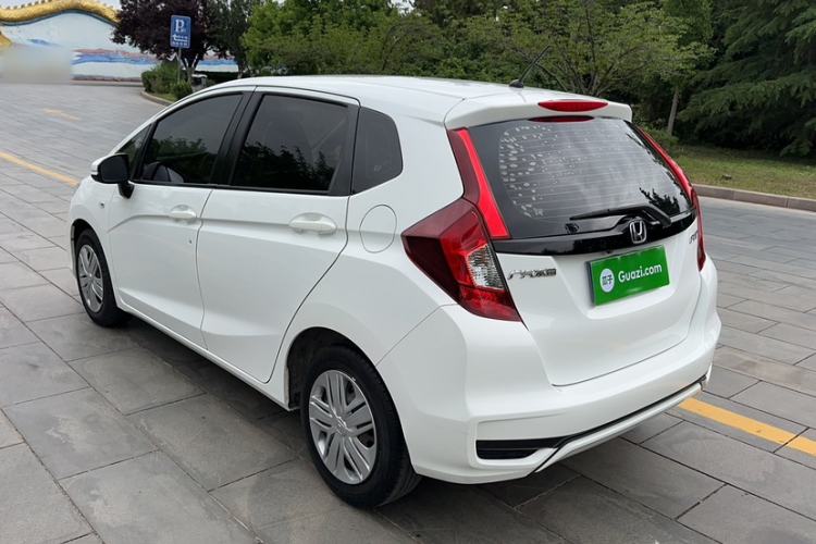 Used Honda Fit 2018 1.5L CVT Comfort Version Exterior 4