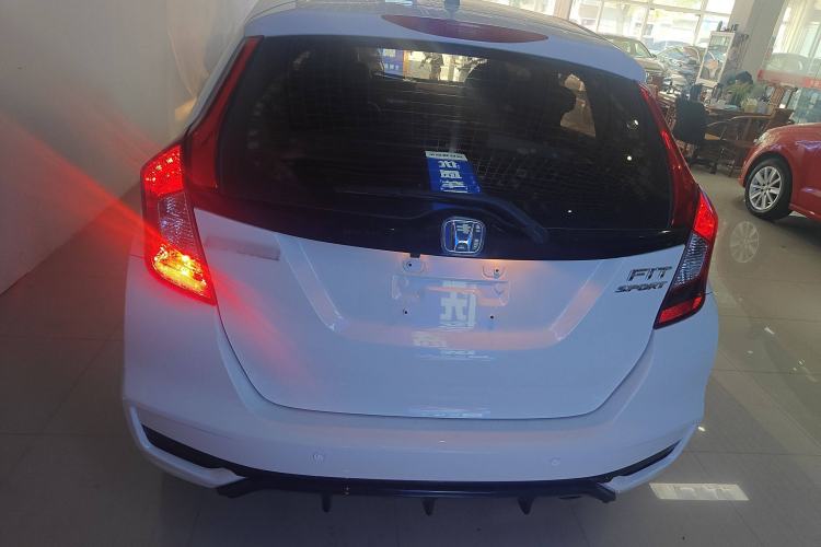 Used Honda Fit 2018 1.5L CVT Trendy Sports Edition Exterior 4