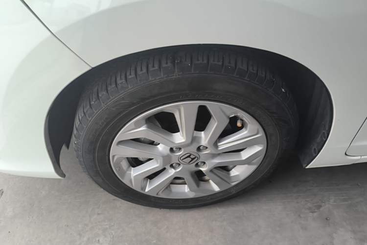 Used Honda Fit 2018 1.5L CVT Comfort Sunroof Version Exterior 4
