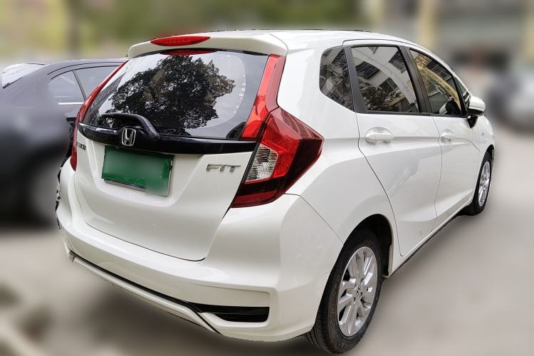 Used Honda Fit 2018 1.5L CVT Comfort Sunroof Version Exterior 5