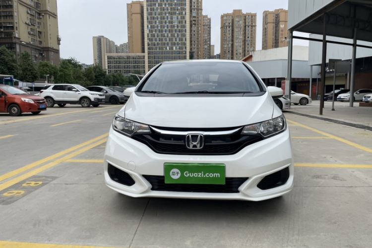Used Honda Fit 2018 1.5L CVT Comfort Sunroof Version Exterior 5