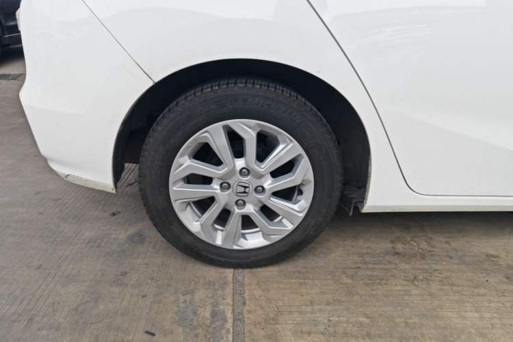 Used Honda Fit 2018 1.5L CVT Comfort Sunroof Version Exterior 5