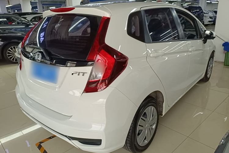 Used Honda Fit 2018 1.5L CVT Comfort Version Exterior 5