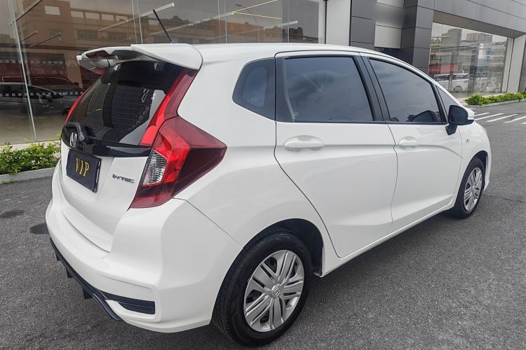 Used Honda Fit 2018 1.5L CVT Comfort Version Exterior 5