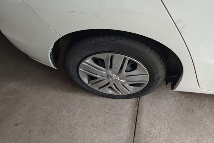 Used Honda Fit 2018 1.5L CVT Comfort Version Exterior 5