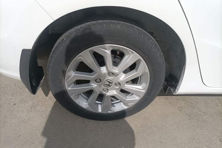 Used Honda Fit 2018 1.5L CVT Comfort Sunroof Version Exterior 5
