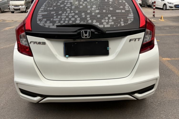 Used Honda Fit 2018 1.5L CVT Comfort Version Exterior 5