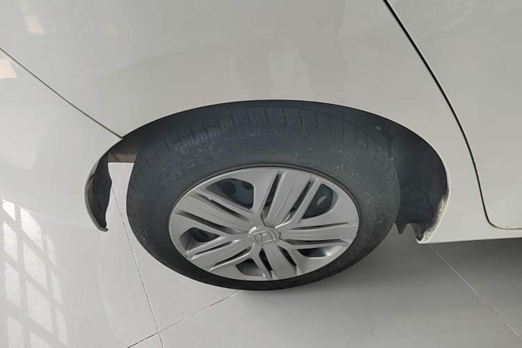 Used Honda Fit 2018 1.5L CVT Comfort Version Exterior 5