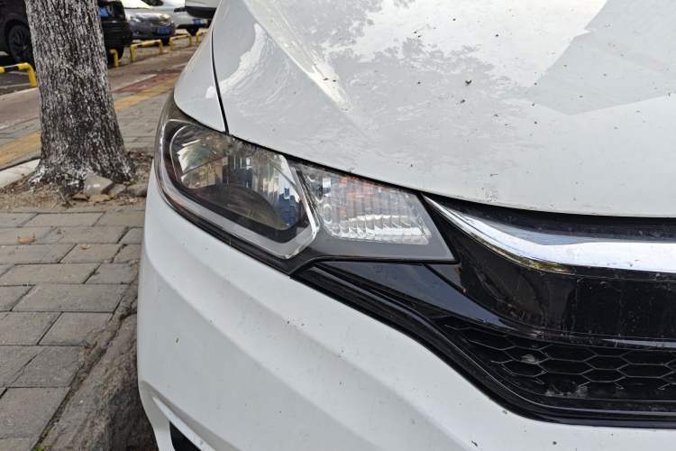Used Honda Fit 2018 1.5L CVT Comfort Version Exterior 6