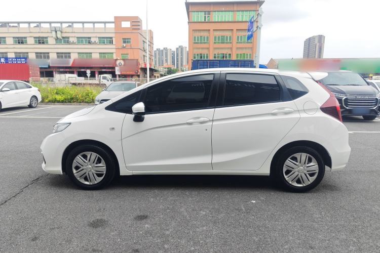 Used Honda Fit 2018 1.5L CVT Comfort Version Exterior 6