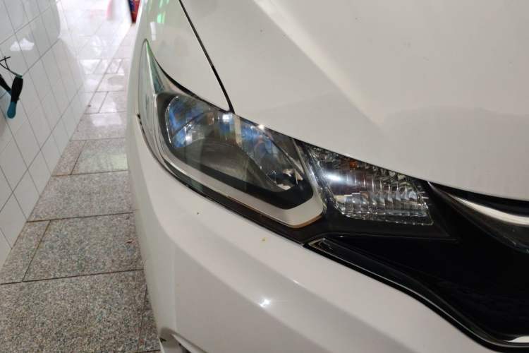 Used Honda Fit 2018 1.5L CVT Trendy Sports Edition Exterior 6