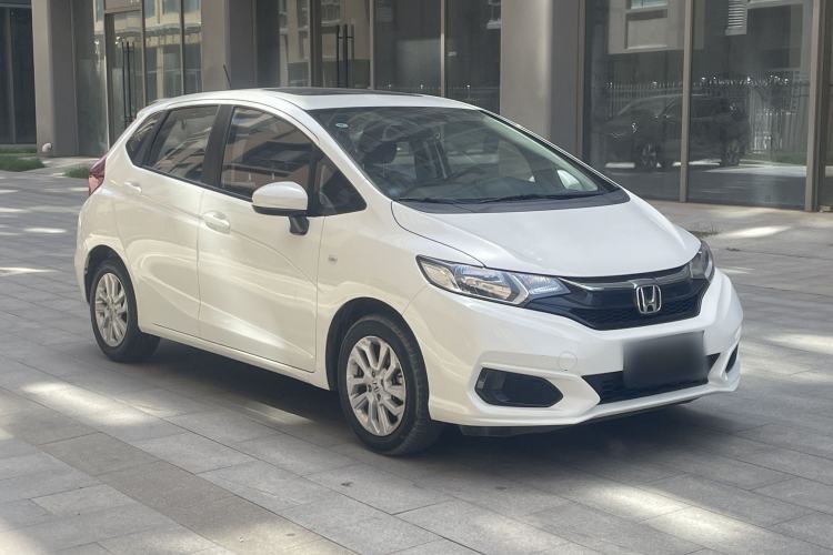 Used Honda Fit 2018 1.5L CVT Comfort Sunroof Version Exterior 6