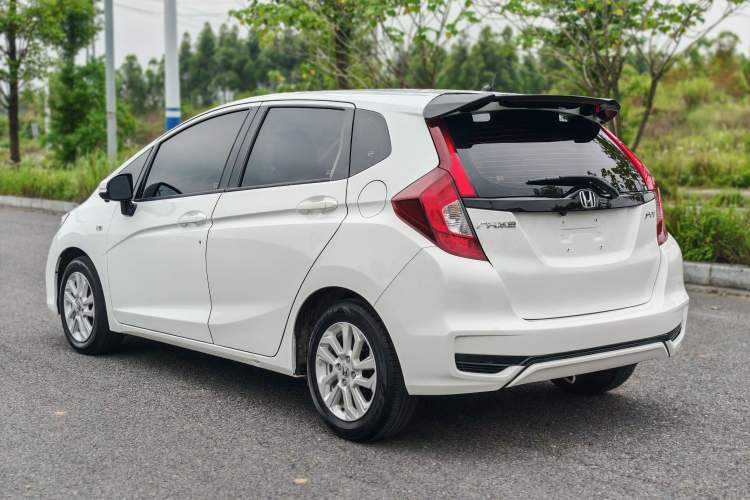 Used Honda Fit 2018 1.5L CVT Comfort Sunroof Version Exterior 6