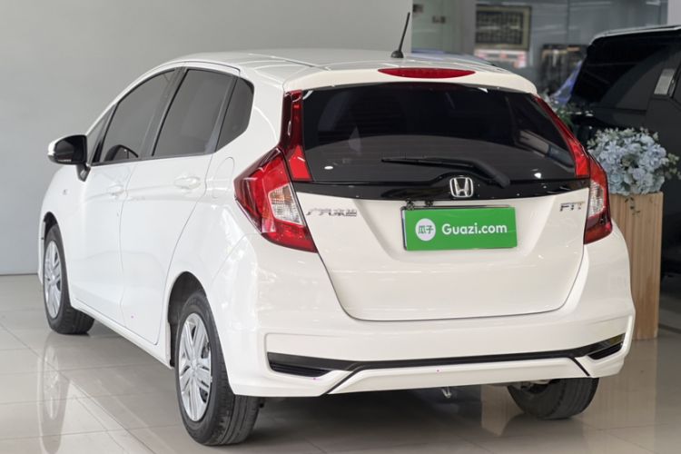 Used Honda Fit 2018 1.5L CVT Comfort Version Exterior 6