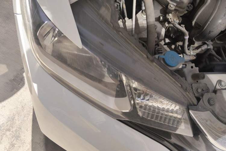 Used Honda Fit 2018 1.5L CVT Comfort Sunroof Version Exterior 6