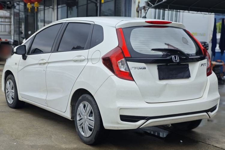 Used Honda Fit 2018 1.5L CVT Comfort Version Exterior 6