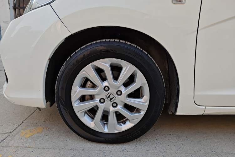 Used Honda Fit 2018 1.5L CVT Comfort Sunroof Version Exterior 7
