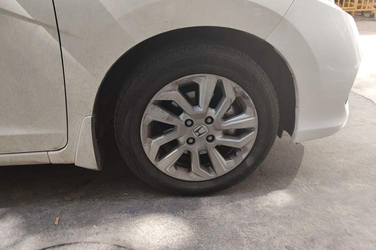 Used Honda Fit 2018 1.5L CVT Comfort Sunroof Version Exterior 7