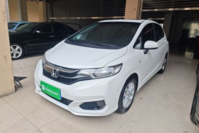 Używany Honda Fit 2018 1.5L CVT Comfort Sunroof Version