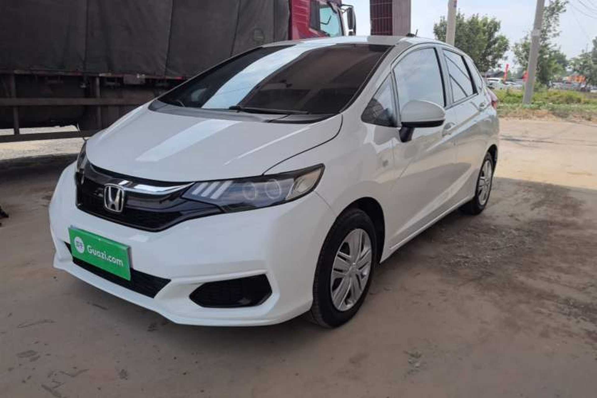 Used Honda Fit 2018 1.5L CVT Comfort Version Front Left 45 Deg