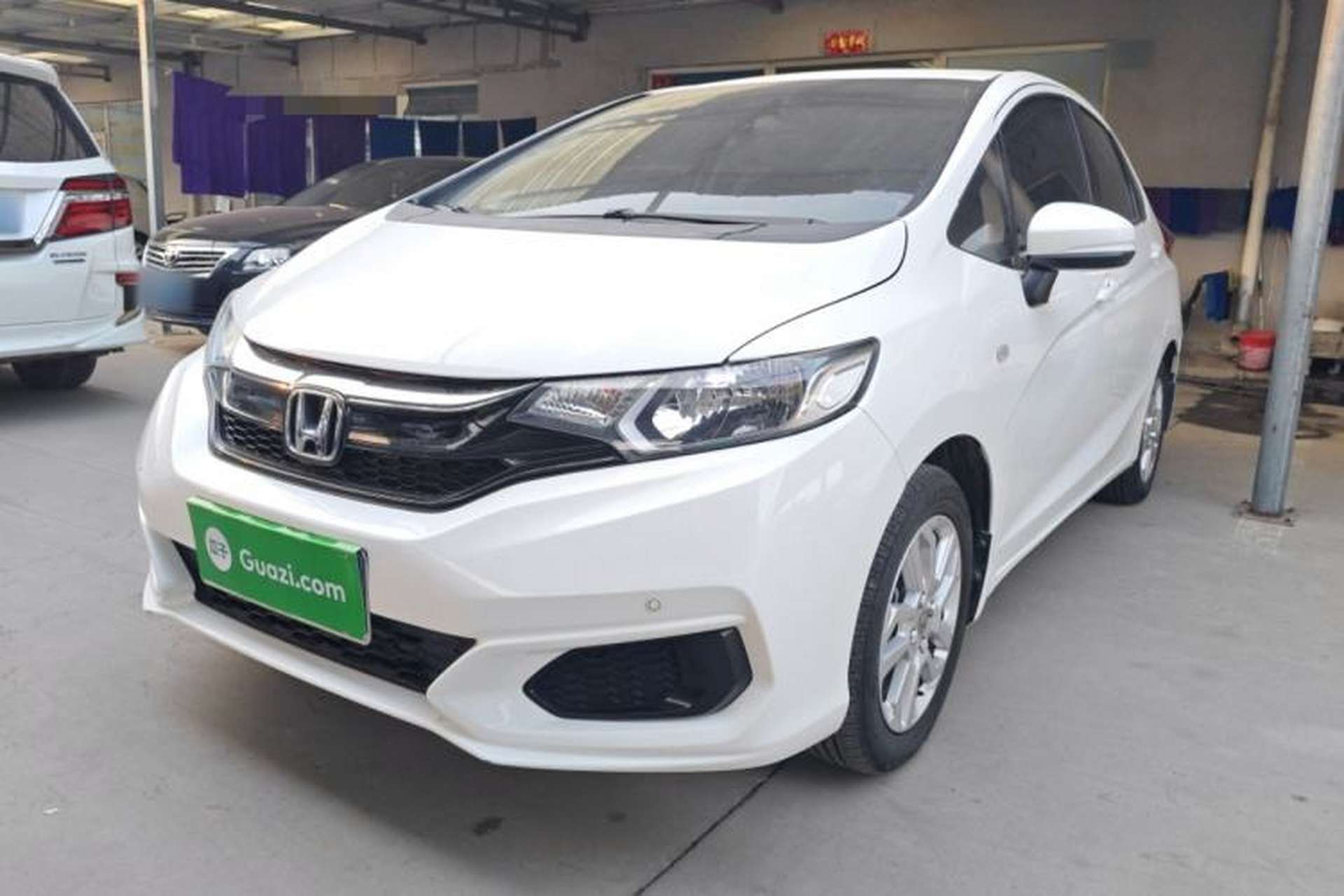 Used Honda Fit 2018 1.5L CVT Comfort Sunroof Version Front Left 45 Deg