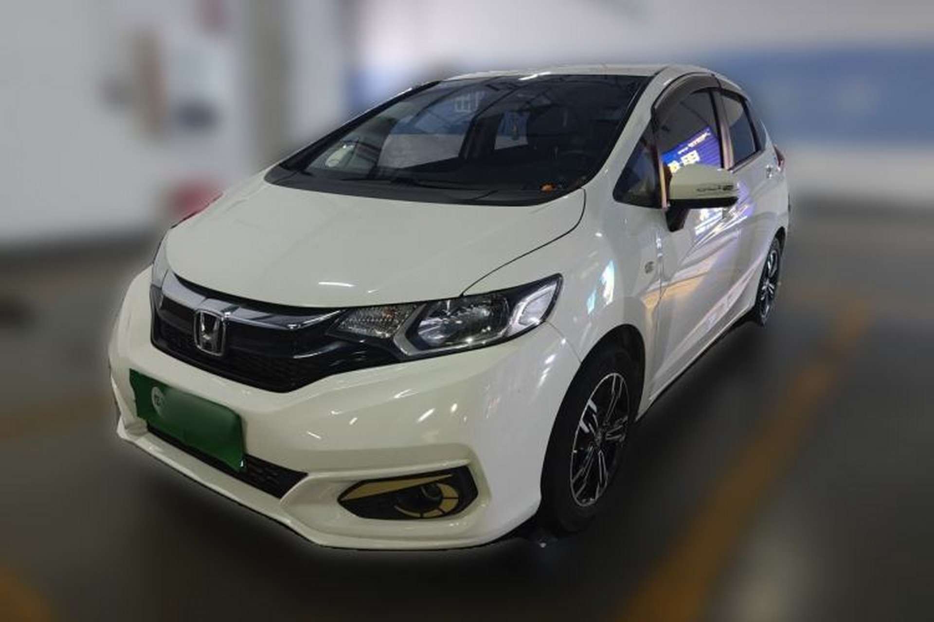 Used Honda Fit 2018 1.5L CVT Comfort Version Front Left 45 Deg