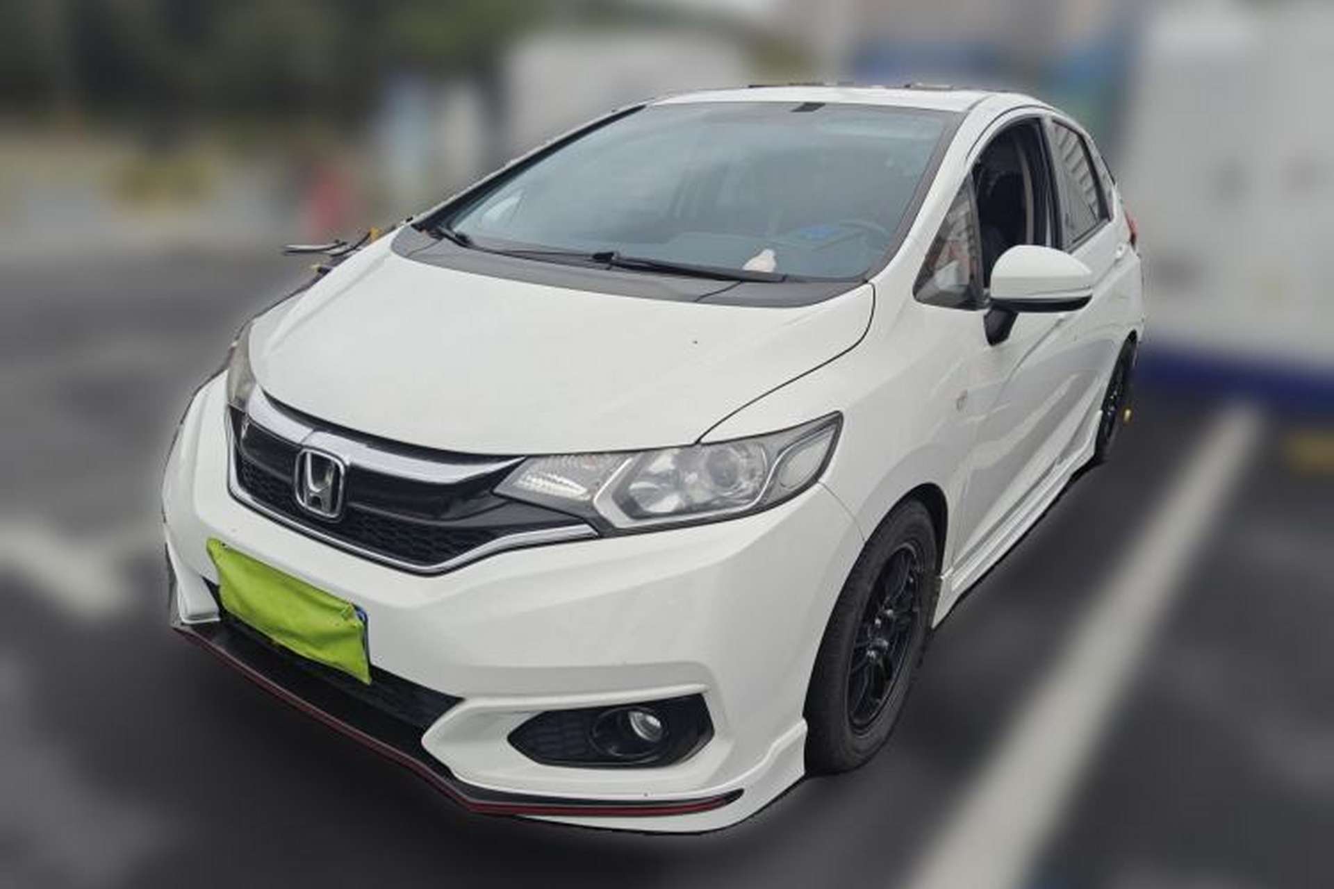Used Honda Fit 2018 1.5L CVT Trendy Run+ Edition Front Left 45 Deg