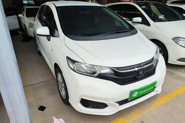 Used Honda Fit 2018 1.5L CVT Comfort Version Front Right 45 Deg