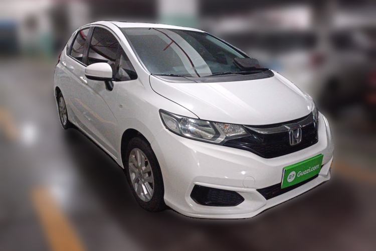 Used Honda Fit 2018 1.5L CVT Comfort Sunroof Version Front Right 45 Deg