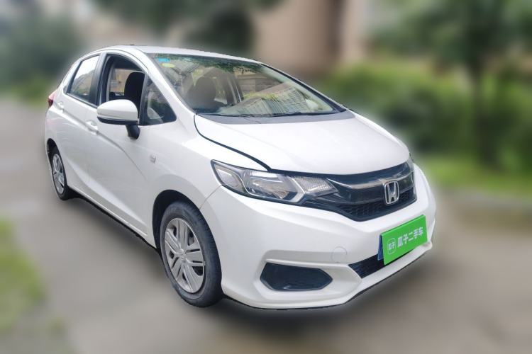 Used Honda Fit 2018 1.5L CVT Comfort Version Front Right 45 Deg