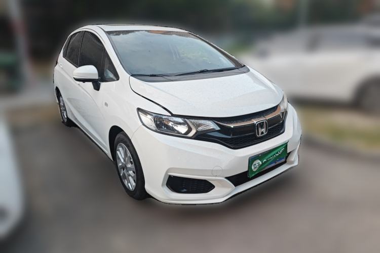 Used Honda Fit 2018 1.5L CVT Comfort Sunroof Version Front Right 45 Deg