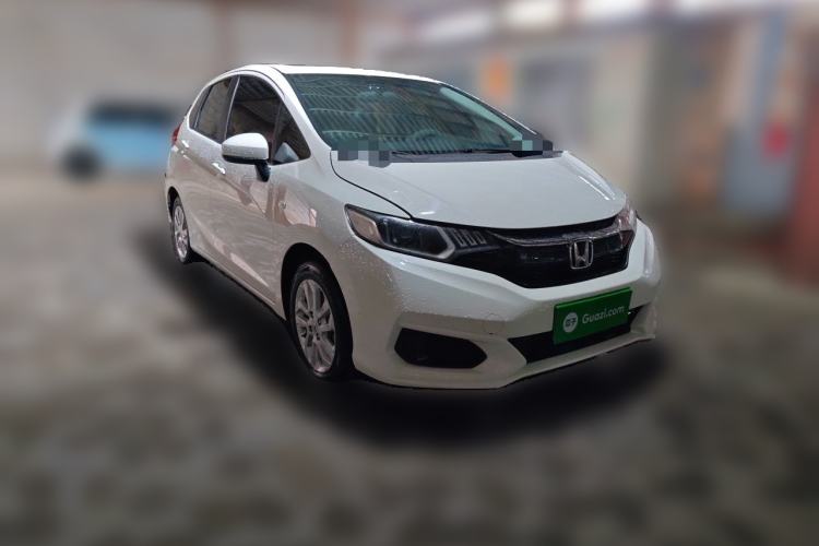 Used Honda Fit 2018 1.5L CVT Comfort Sunroof Version Front Right 45 Deg