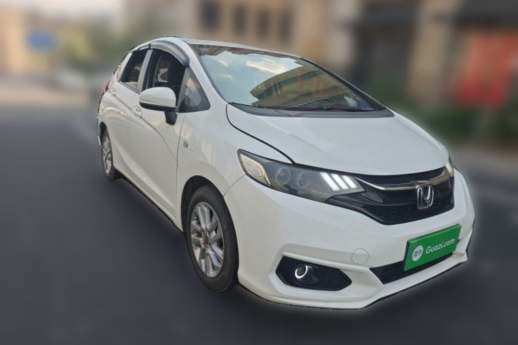Used Honda Fit 2018 1.5L CVT Comfort Sunroof Version Front Right 45 Deg