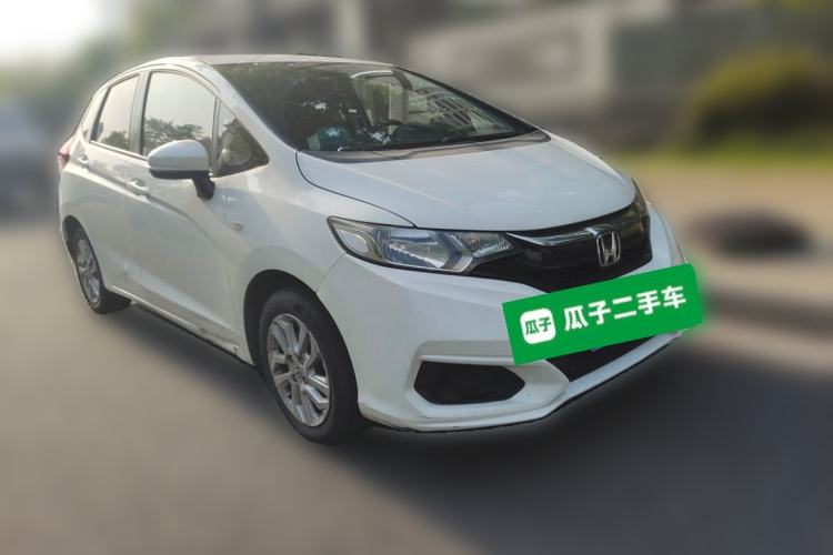 Used Honda Fit 2018 1.5L CVT Comfort Sunroof Version Front Right 45 Deg