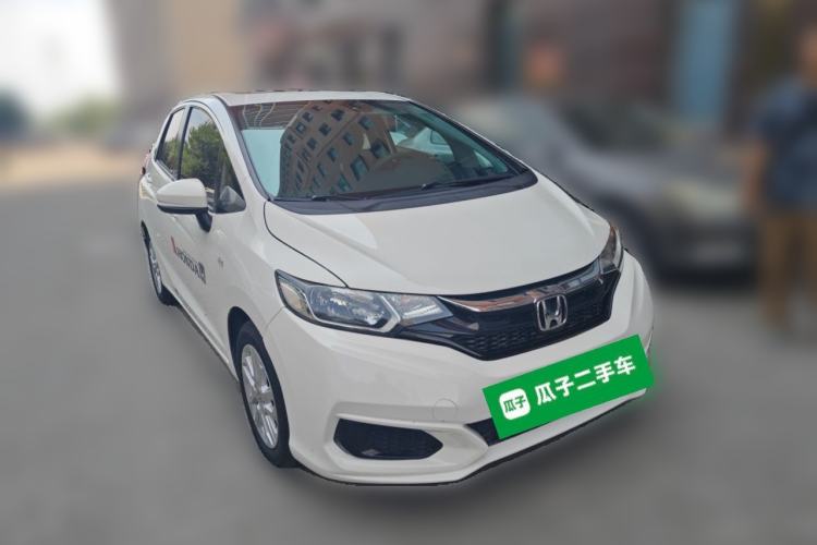 Used Honda Fit 2018 1.5L CVT Comfort Sunroof Version Front Right 45 Deg